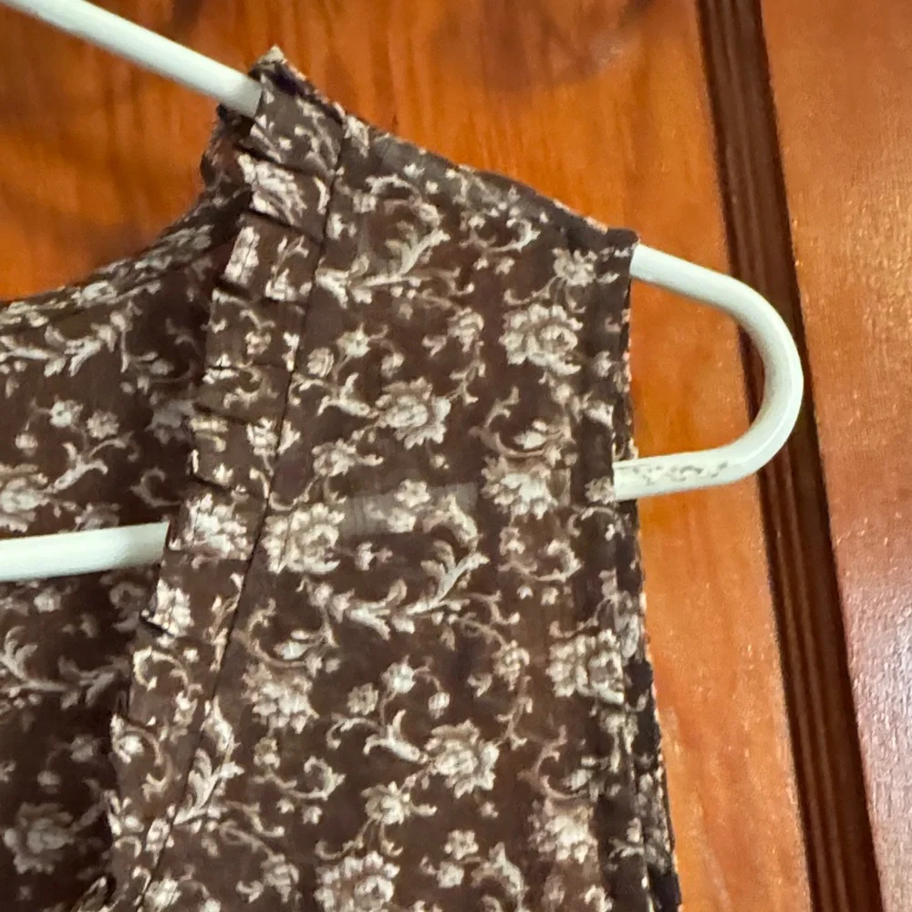 Liz & Co Floral Sleeveless Blouse - Brown Lined Sleeveless Blouse Size L